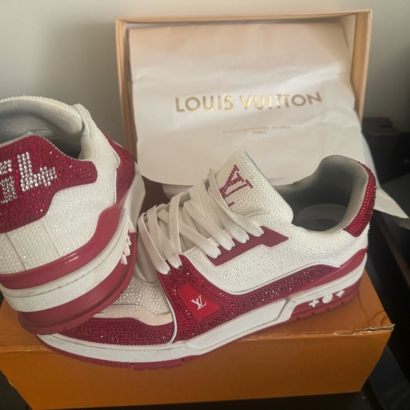 Louis Vuitton Rare LV arch light sneaker Bought in Paris - Picture 5 of 7